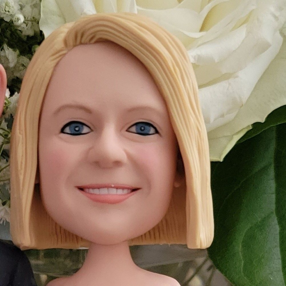 Meet your Posher, Posh